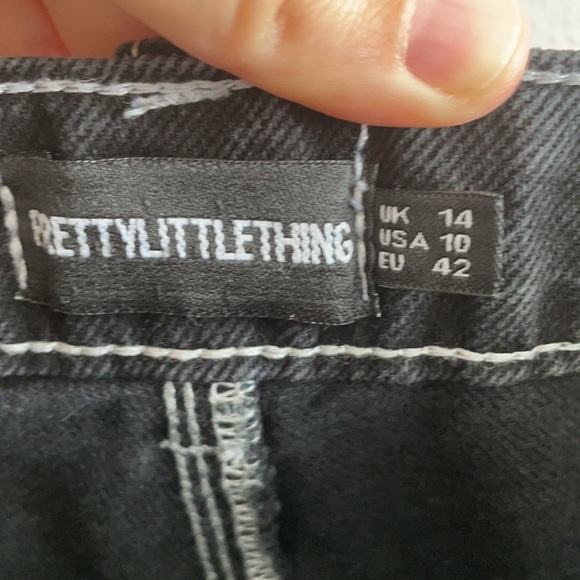 PrettyLittleThing Black Wide Leg Denim Jeans Pants Button Fly Size 10 - Picture 8 of 9